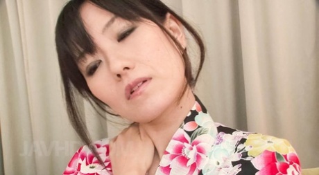 Manami Komukai schöne nacktheit bild