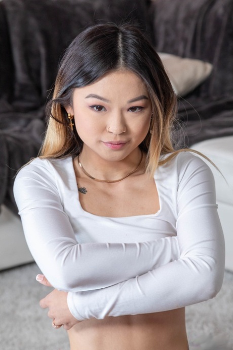 Lulu Chu porno erotische galerie