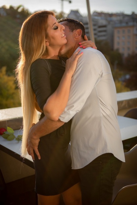 Oma Muschi riesiger Schwanz nackt heiße foto