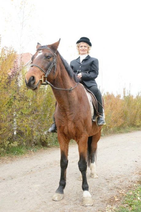 alte Frau Cheryl kunst erwachsene galerien