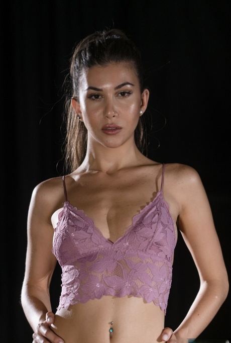 Anya Krey nackt hd bild