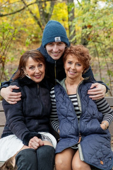 granny cantrells am 23 Straße exklusive erwachsene foto