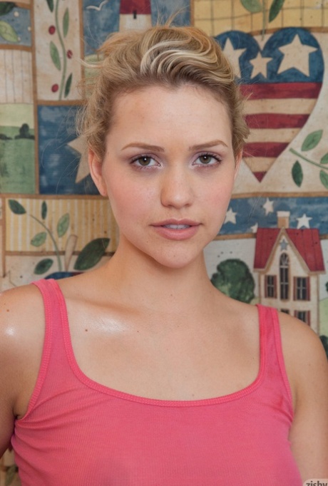 Mia Malkova perfekte kunst foto